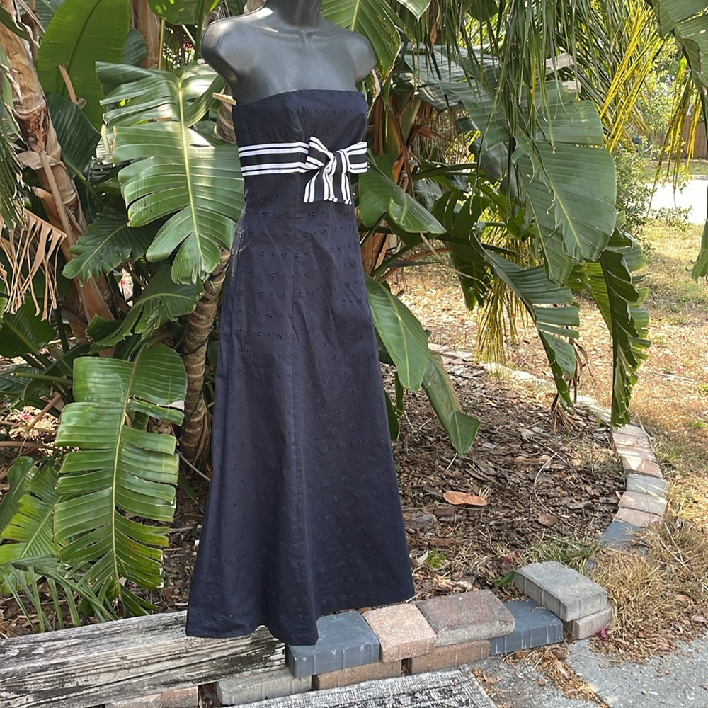 Worth strapless eyelet lace dress with a bow
